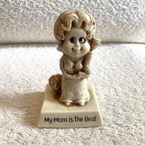 Vintage 1976 Russ Berrie Figurine My Mom Is The Best MCM